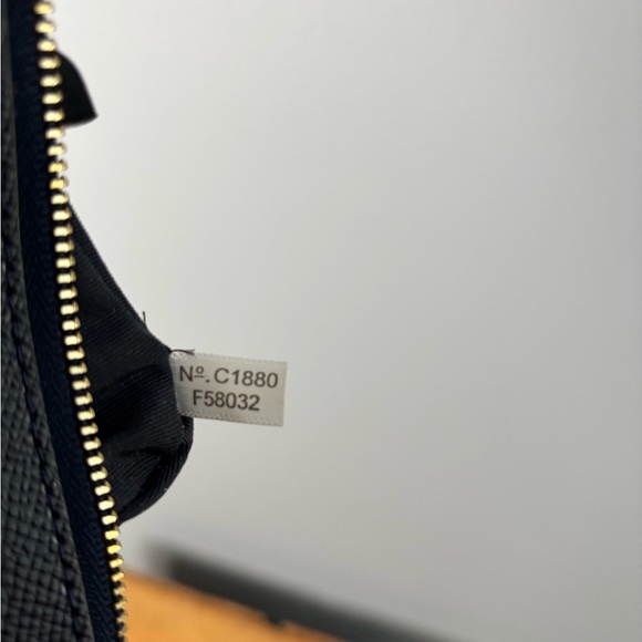 Coach Small Corner Zip Wristlet  (4 x 6) - Dark Navy Blue ~ F58032 - Picture 3 of 7